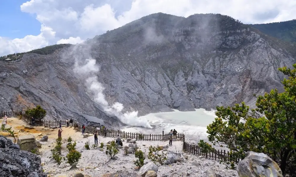 paket tour jakarta bandung 3 hari 2 malam